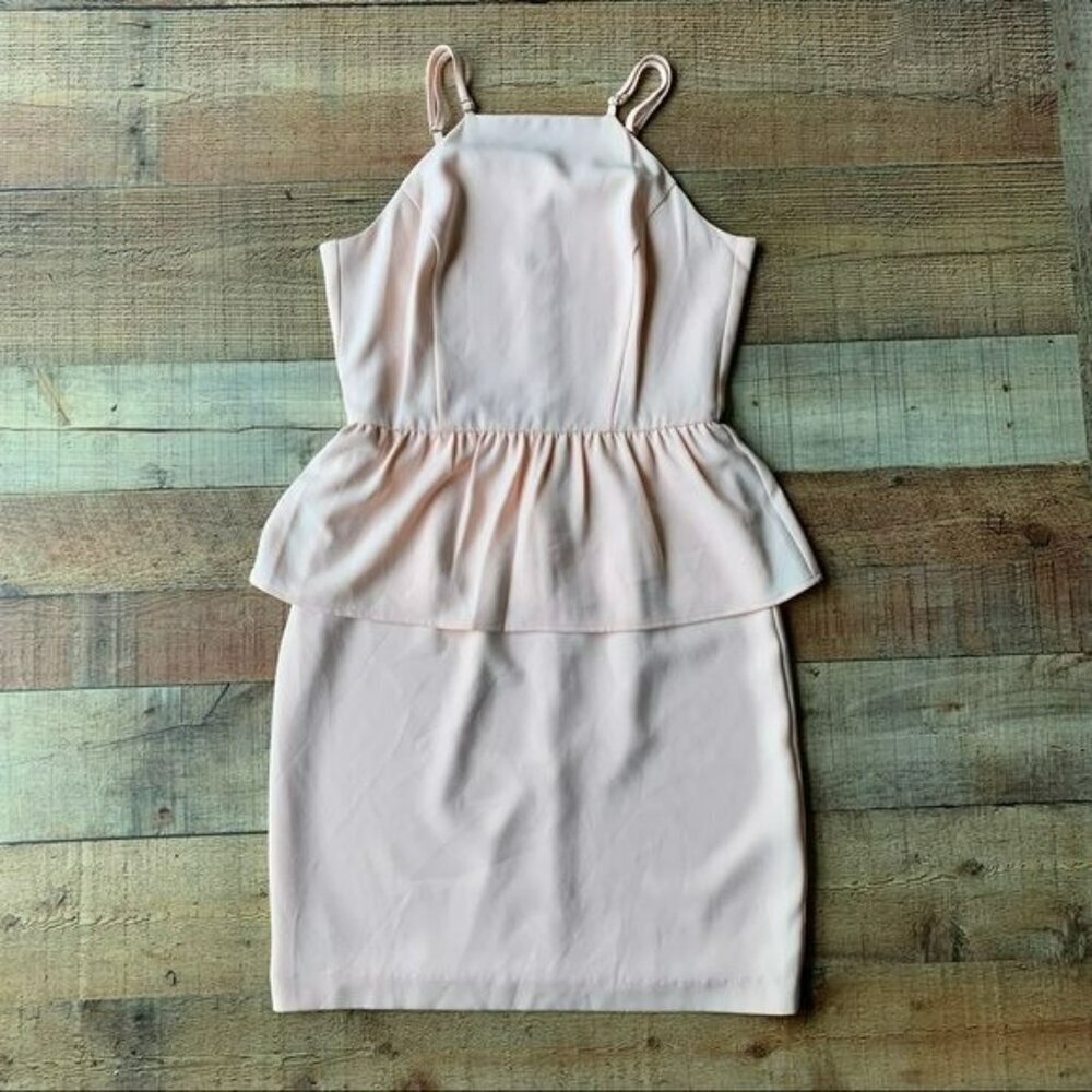 Gianni Bini Peplum Bodycon Dress – Size 2 – Light Pink – Elegant Sleeveless Fit